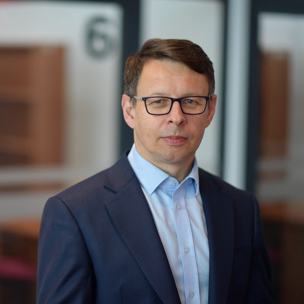 prof. dr hab. Bernard Mendlik
